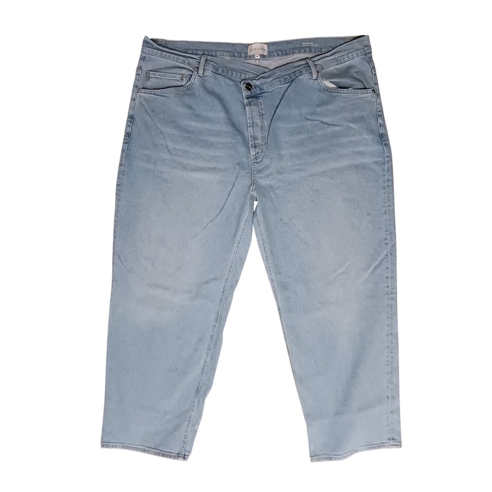 Lola Jeans Baker-LS High Rise Crossover Size 40 Light Wash Denim‎ Button-fly